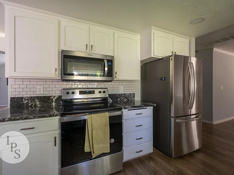 9471 N Whitehouse Dr — Photo 7