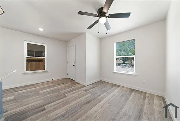 227 S Grimes St #201 — Photo 15