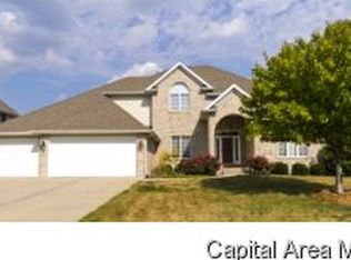 2620 Dickens Dr, Springfield, IL 62711