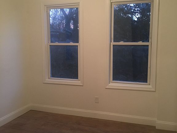 5th image of 6148 Larchwood Ave #House
