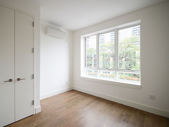 4th image of 83 Montrose Ave #4F