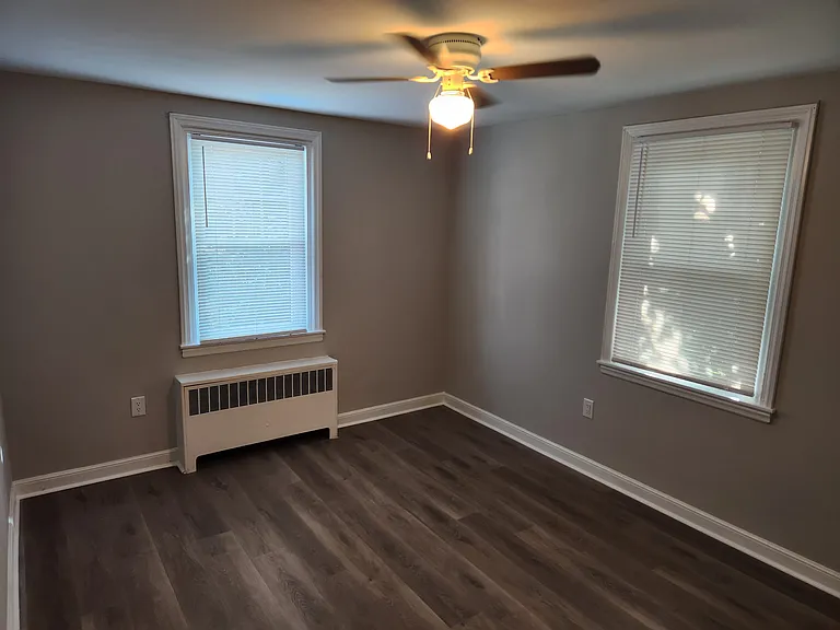 611 Glenview St #2 — Photo 20