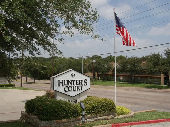 Hunters Court