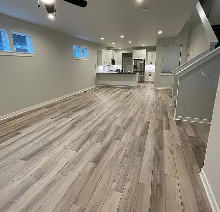 3rd image of 10111 NE 132nd Ave