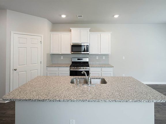 2nd image of 595 Mica Cove