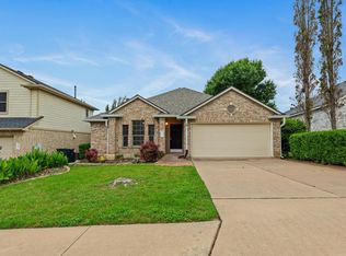 8129 Hawick Dr, Round Rock, TX 78681