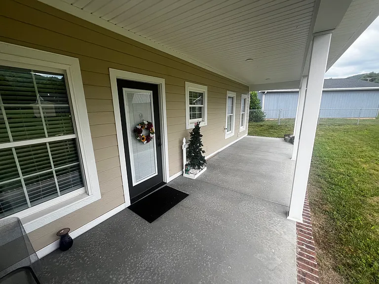 659 Sinasta Dr — Photo 17