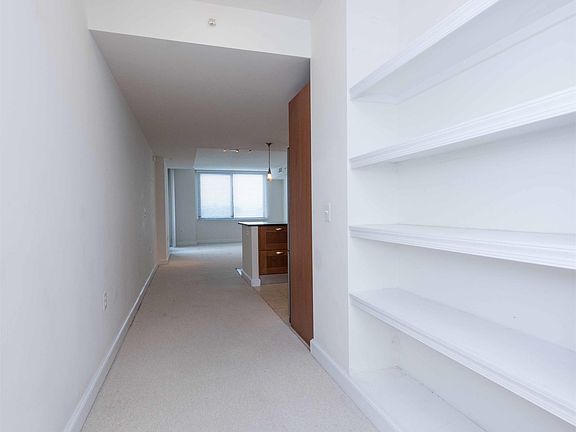 5th image of 2451 Midtown Ave #905