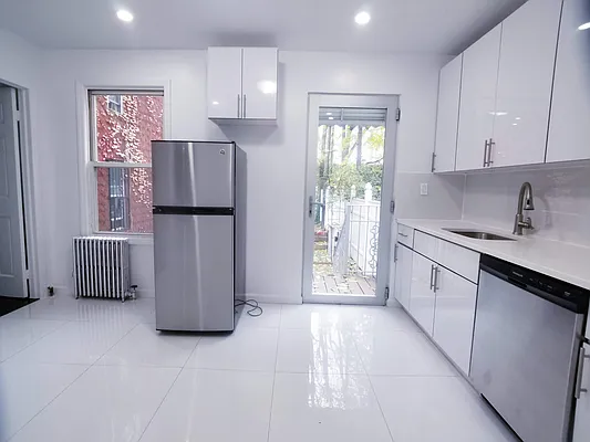 Rented by Corcoran | media 11