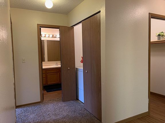 5th image of 1515 14th Ave E #6