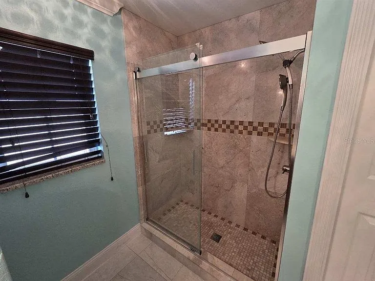 3927 E Eden Roc Cir — Photo 16