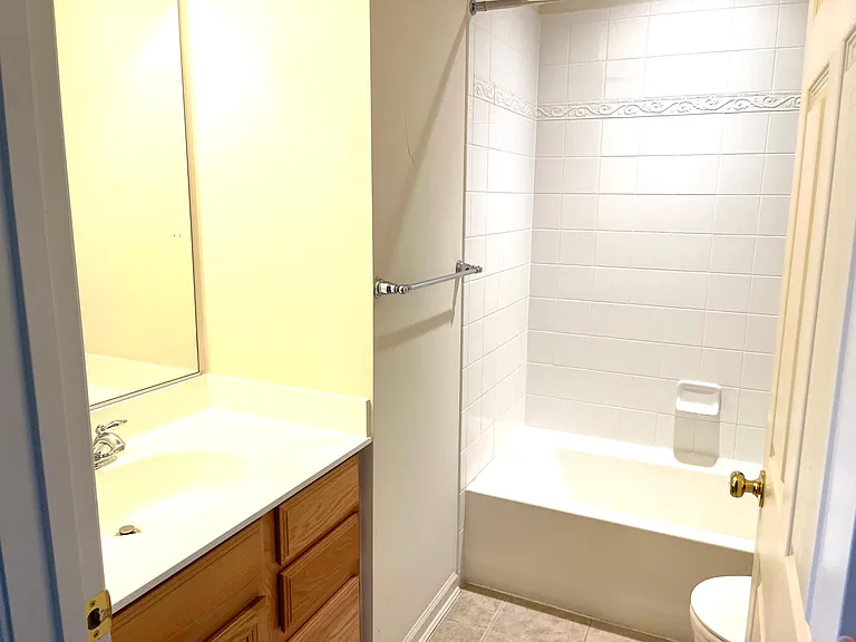1560 Rutland Way — Photo 22
