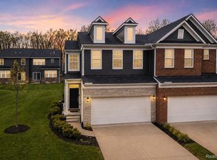 2832 Fairgrove Cres, Ann Arbor, MI 48108