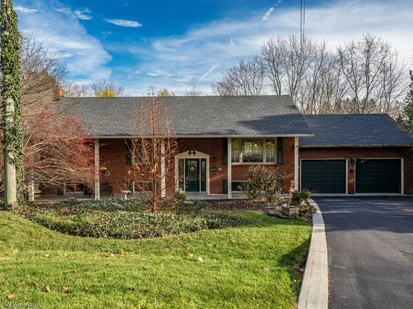 10 Valleydale Ct, Hamilton, ON L9H 4Z8