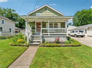 56 S Cedar St, Geneva, OH