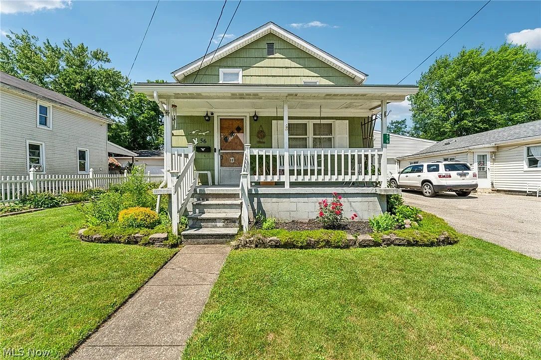 56 S Cedar St photo 1