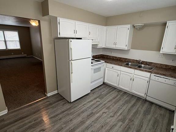 5th image of 66 Washington Blvd APT 4