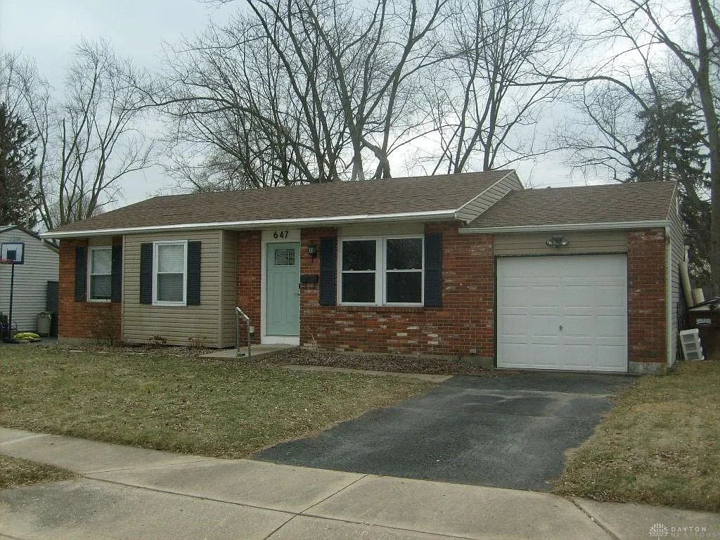 647 W Martindale Rd photo 1