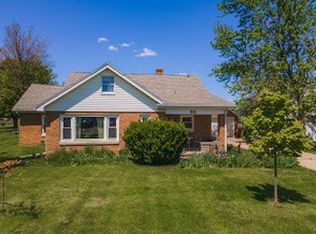 318 E 4th St, Gridley, IL 61744