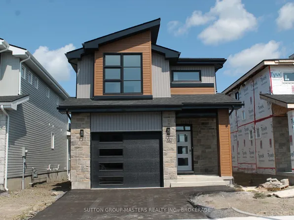 218 Superior Dr, Loyalist, ON K7N 0E4