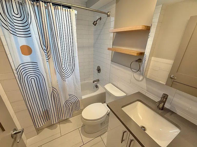 244 Hanover St #610 — Photo 10
