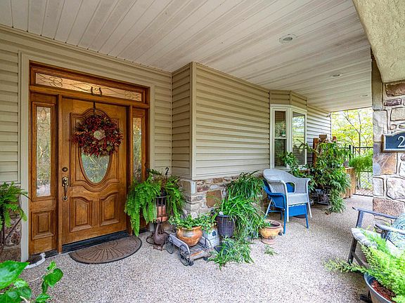 2nd image of 251 Fox Tail Ln