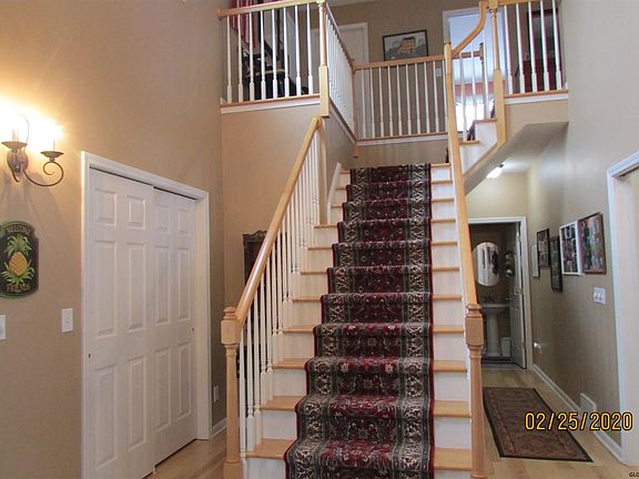 4th image of 8 Zani Ln