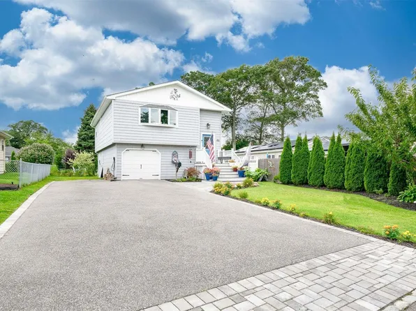 416 Litchfield Avenue, Babylon, NY 11702