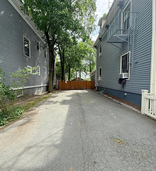 218 Harvard St #3 — Photo 22