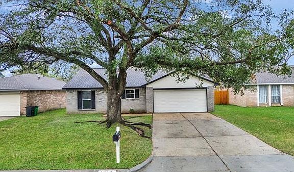 2nd image of 4815 Hickorygate Dr