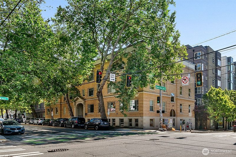4th image of 7 Harrison Street #26