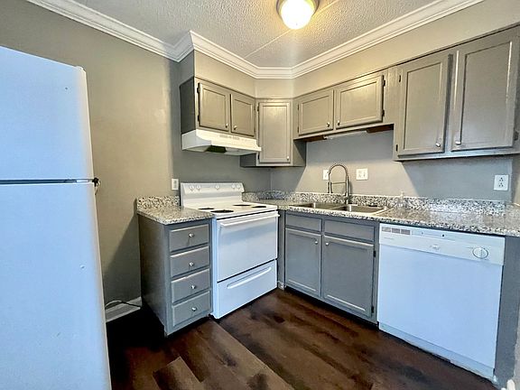 2nd image of 2733 Jersey Ave APT A203