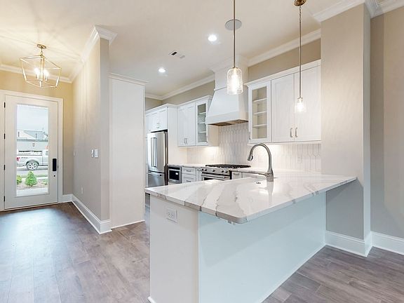 5th image of 1024 Club View Dr Unit A202