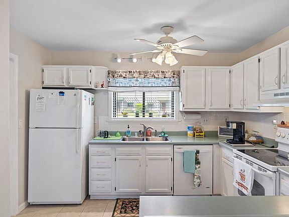 5th image of 775 Plantation Dr. #73