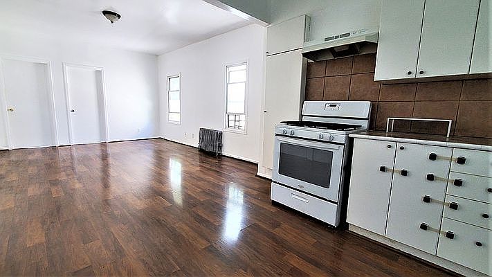 1st image of 333 20th St #3
