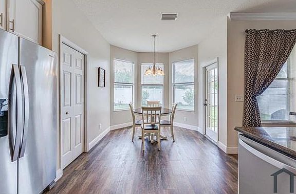 3rd image of 10607 Noah Ct
