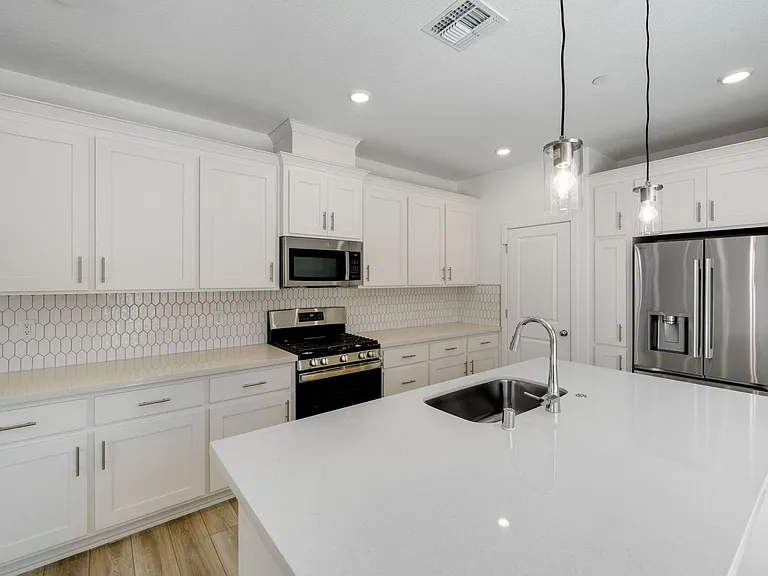 7650 Kobuk Valley Cir — Photo 2