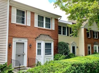 256 Park St, New Canaan, CT 06840