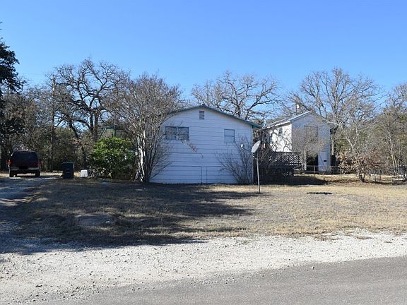 2nd image of 2966 Park Trl
