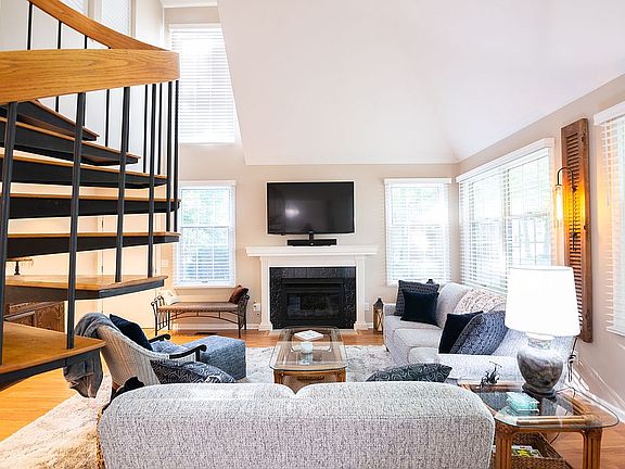 4th image of 4320 E Marin Wood #A