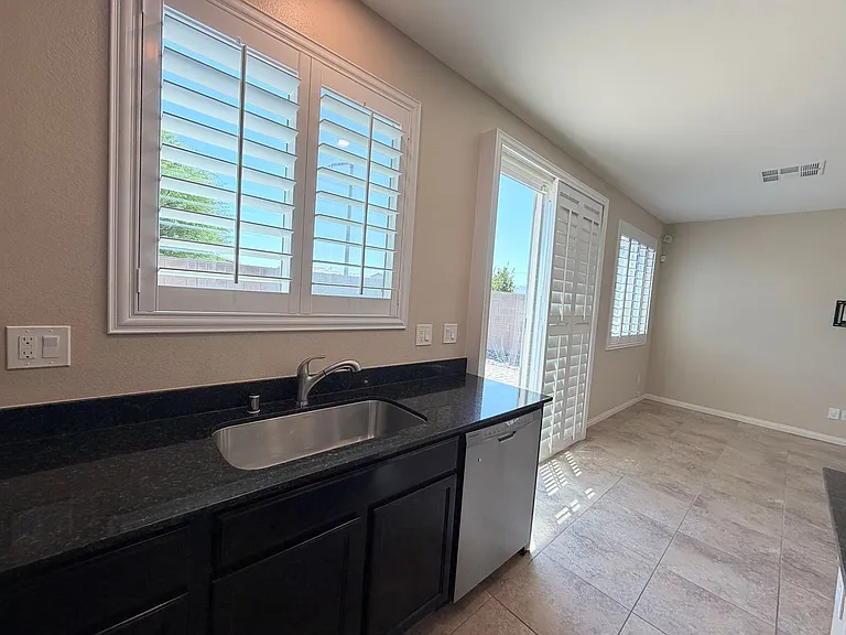 4345 Stardusk Falls Ave — Photo 5