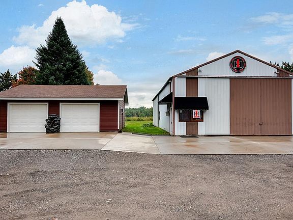 5th image of 939 346th Ln NE