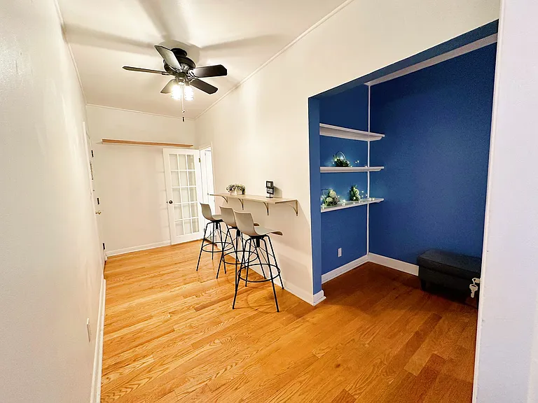 1486 Commonwealth Ave #18 — Photo 2