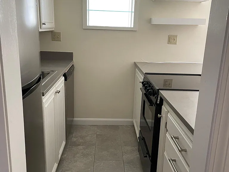 153 Rockland St #3 — Photo 7
