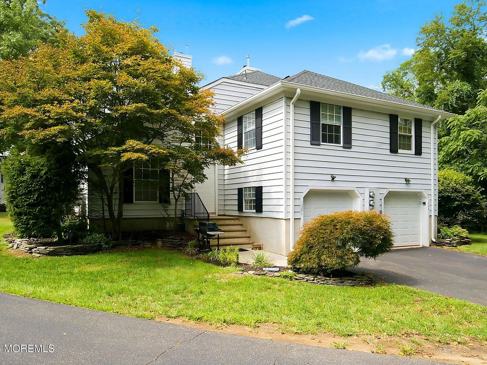 1st image of 1301 Buckingham Circle