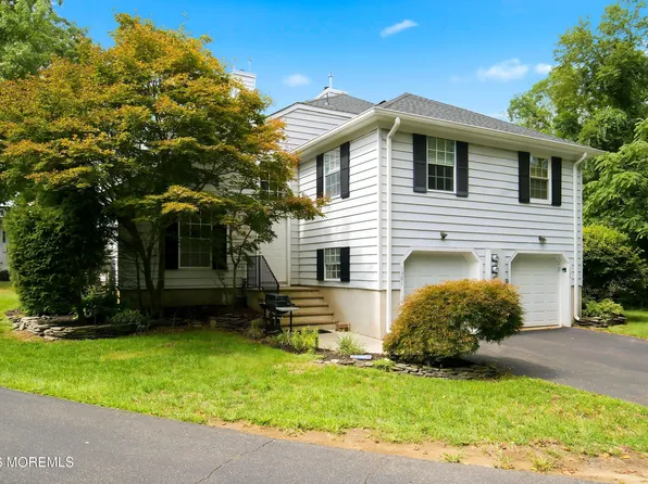 1301 Buckingham Circle, Middletown, NJ 07748