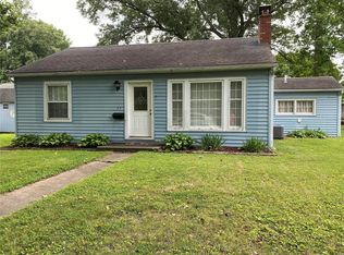 37 N Delaware Ave, Belleville, IL 62221