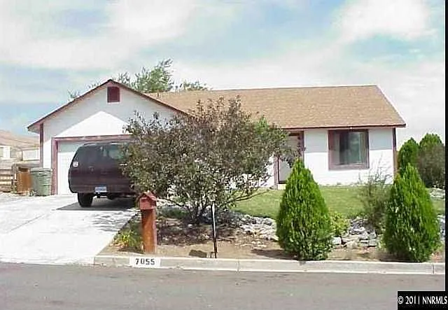 7055 Freedom Dr photo 1