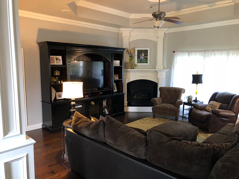 1st image of 240 S Sundown Dr