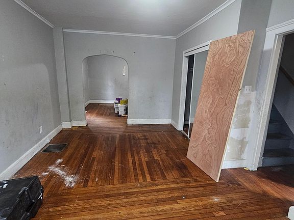 4th image of 271 Davenport Ave #0